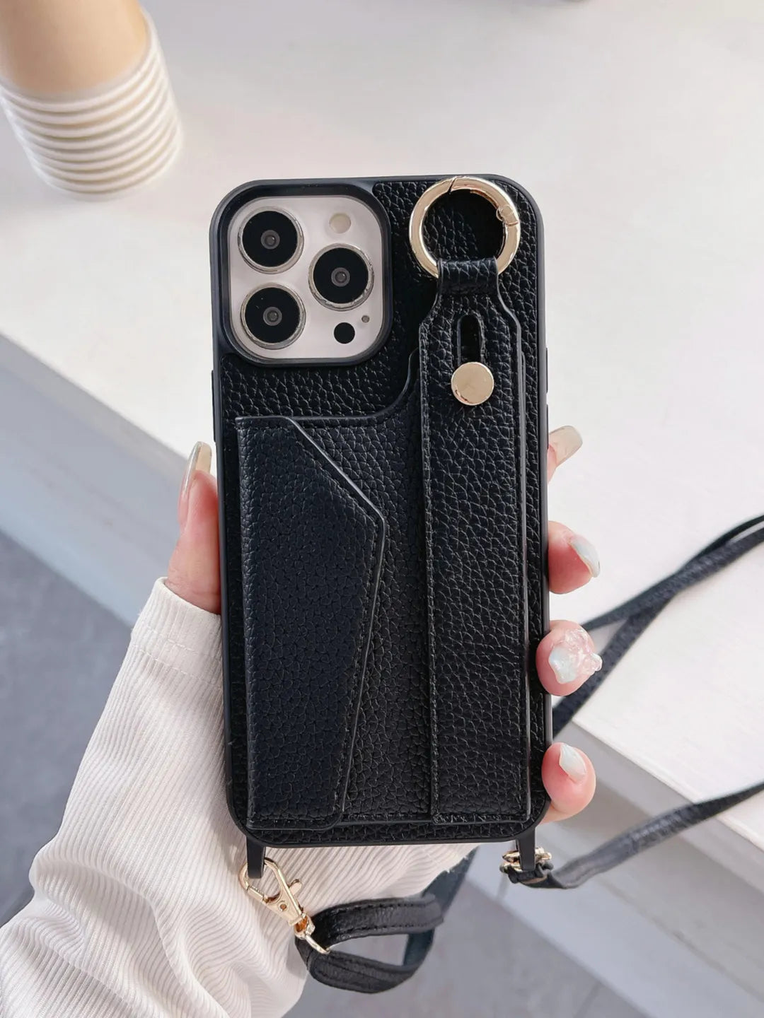 Arvess Crossbody Case