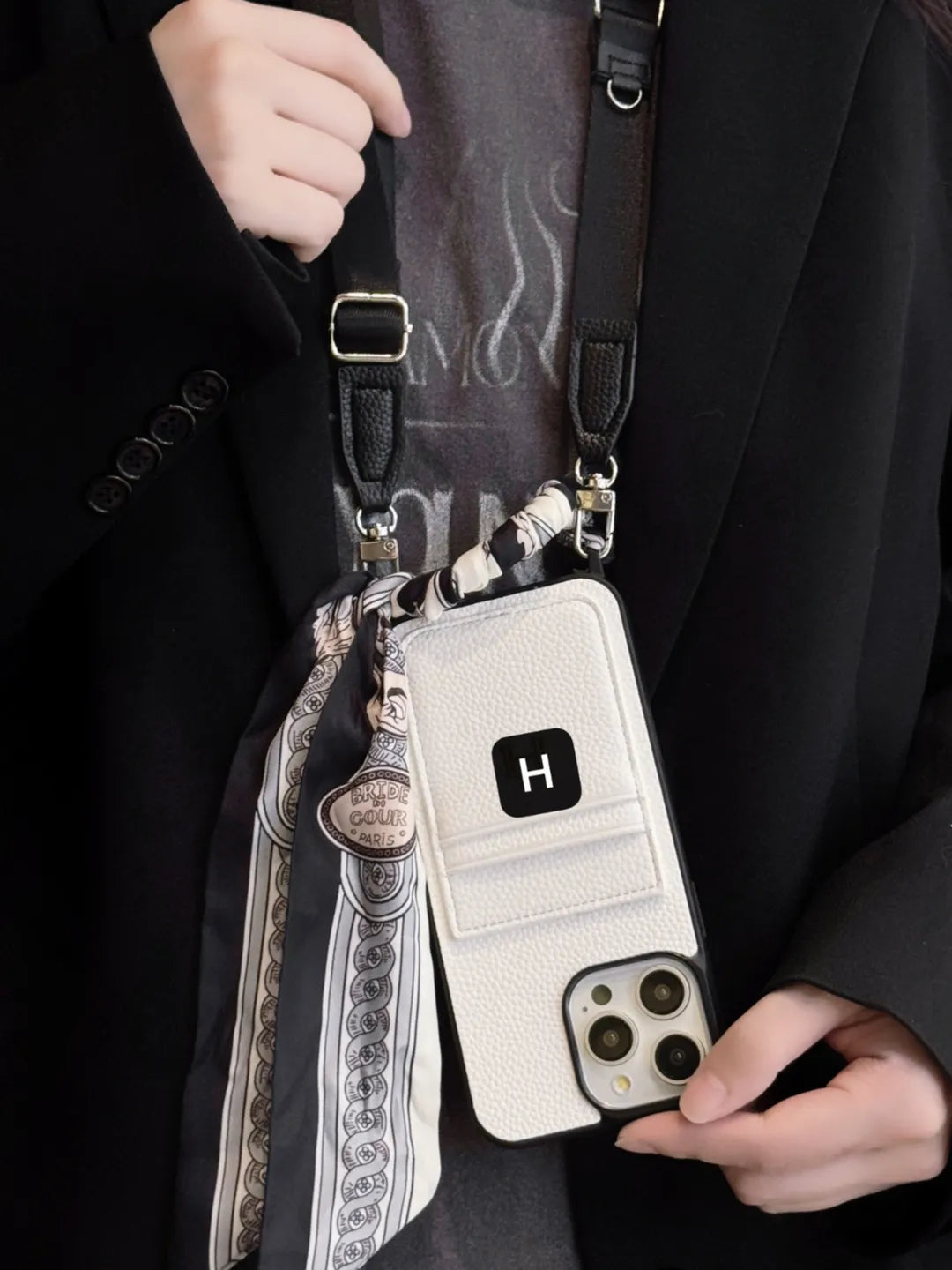 Corven Scarf Case