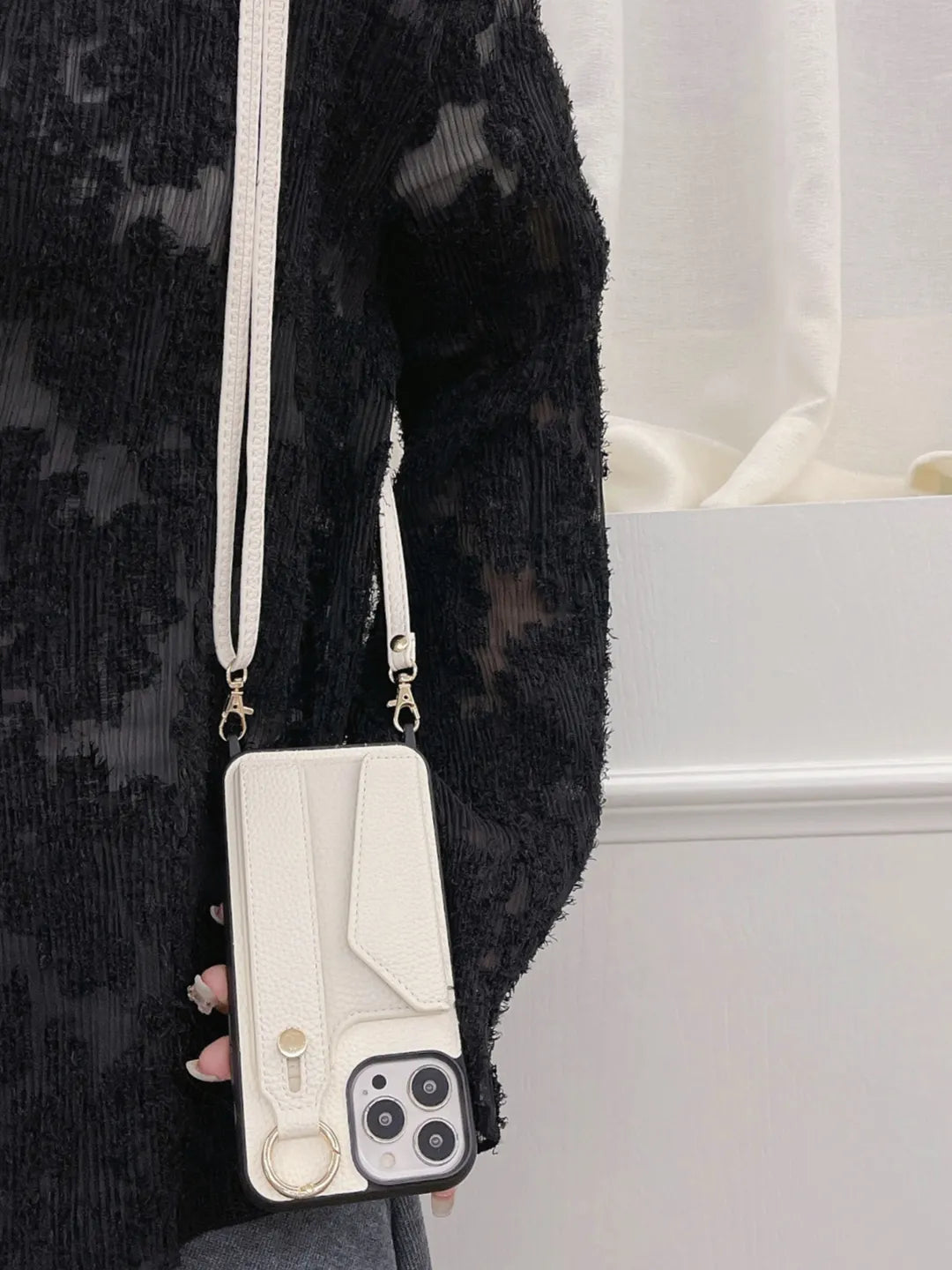 Arvess Crossbody Case