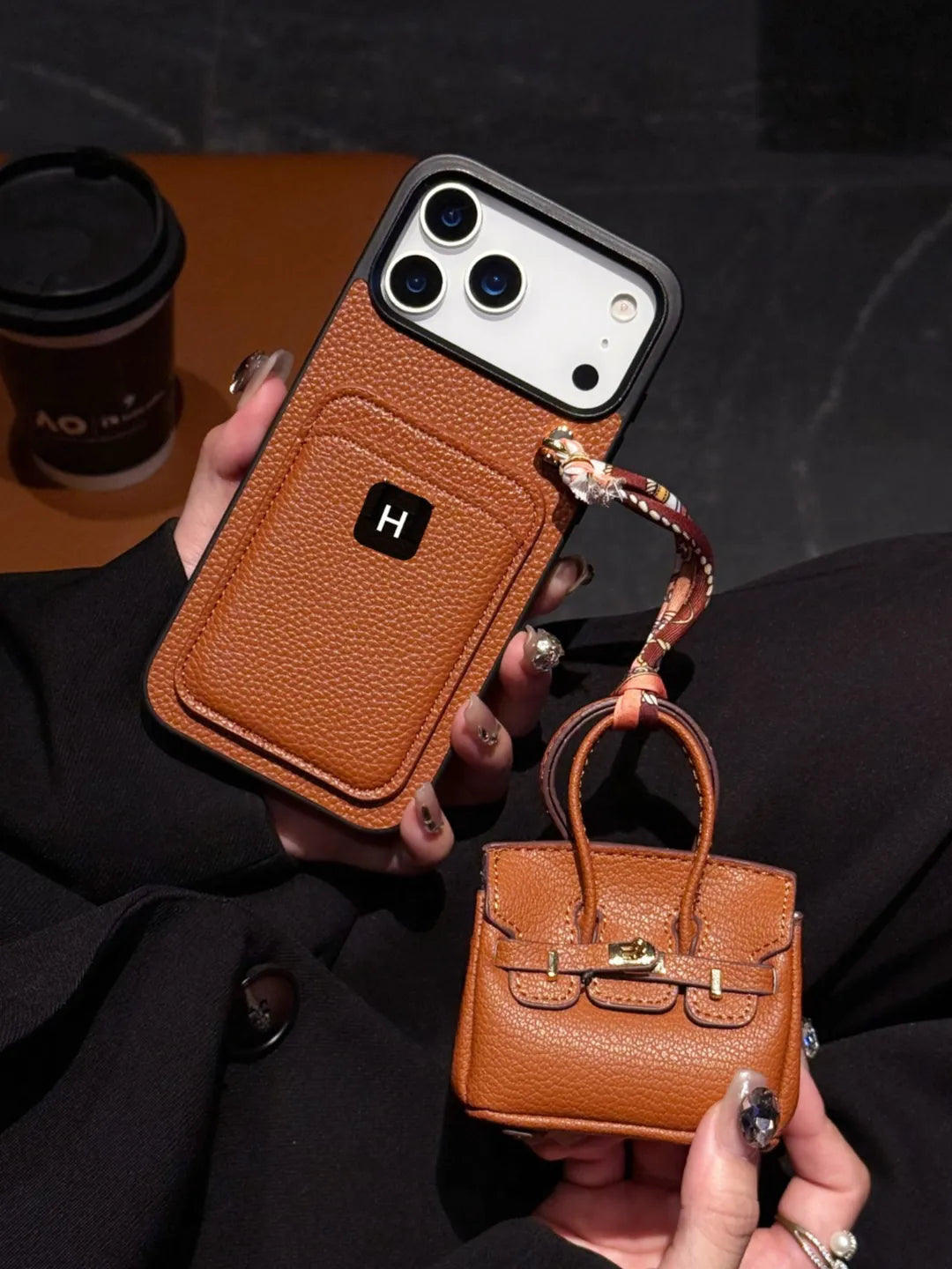 Rivelle Pocket Case