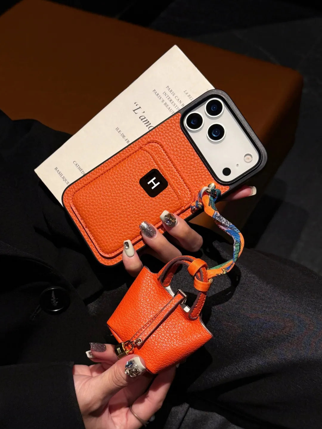 Rivelle Pocket Case