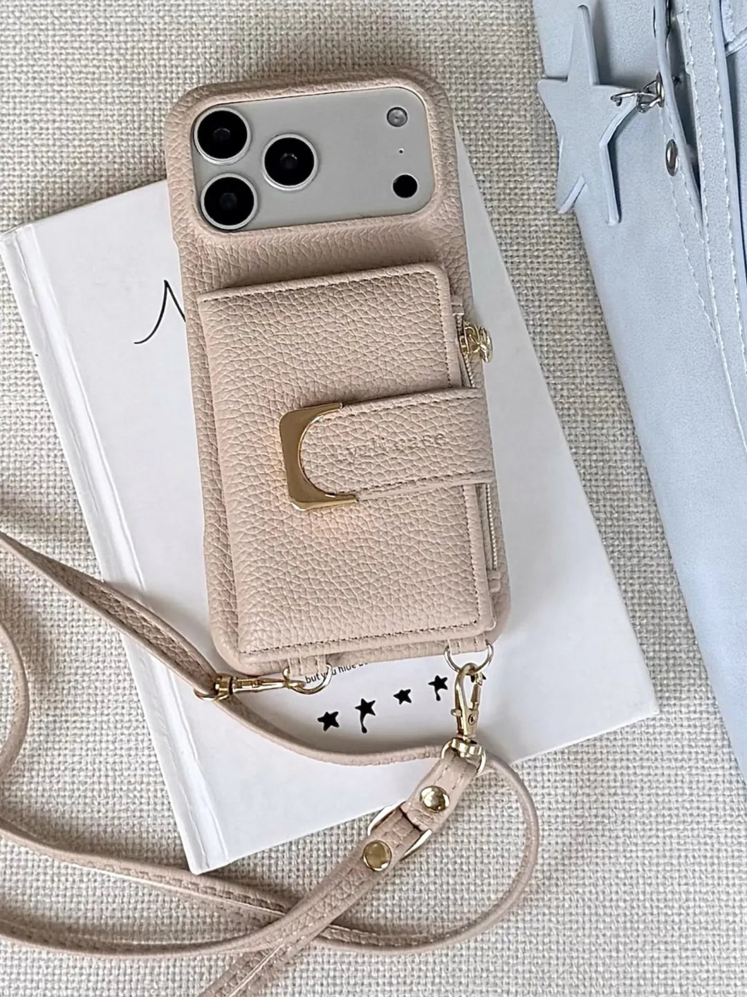 Aveline Wallet Case