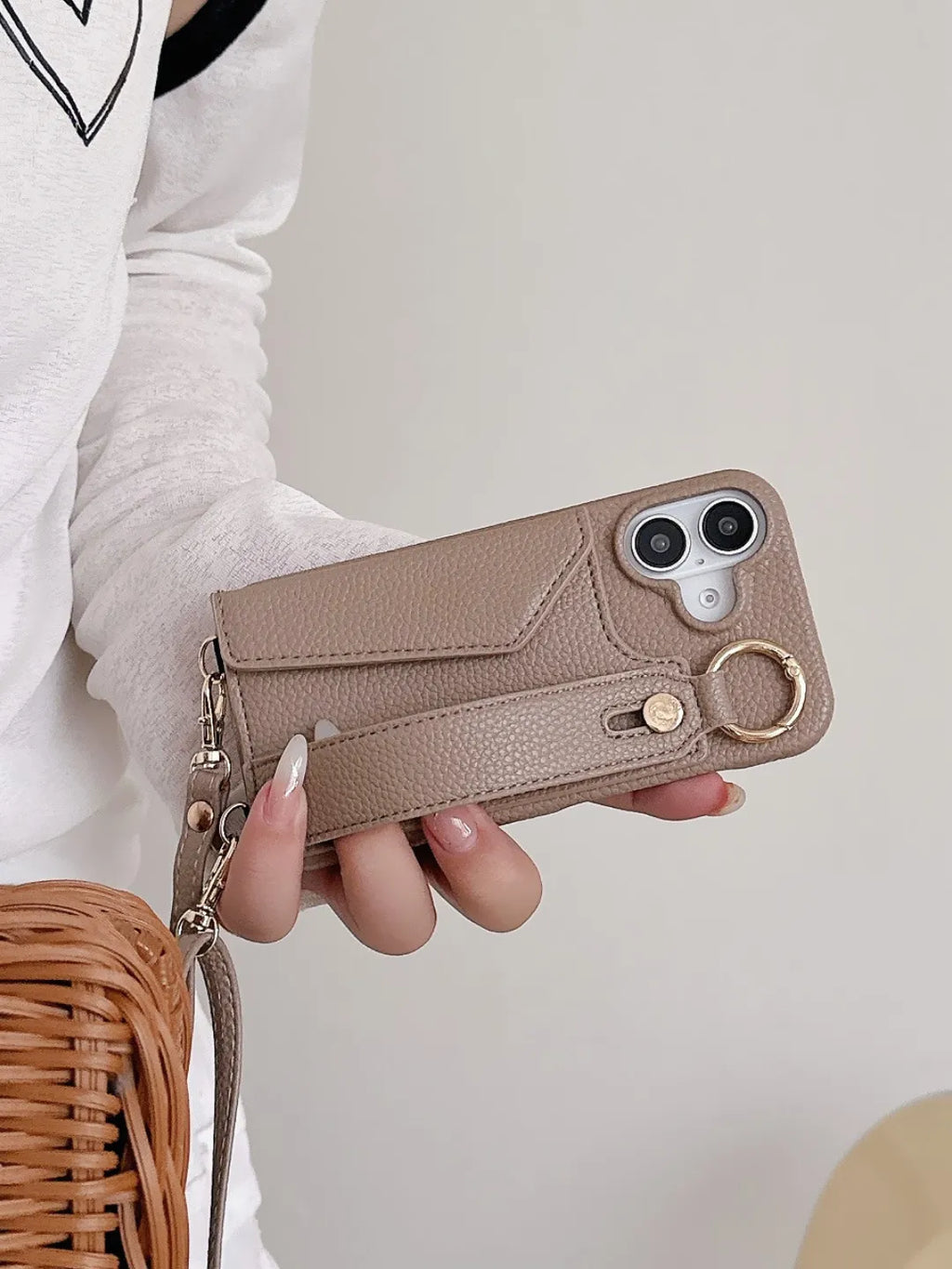 Auvren Crossbody Case