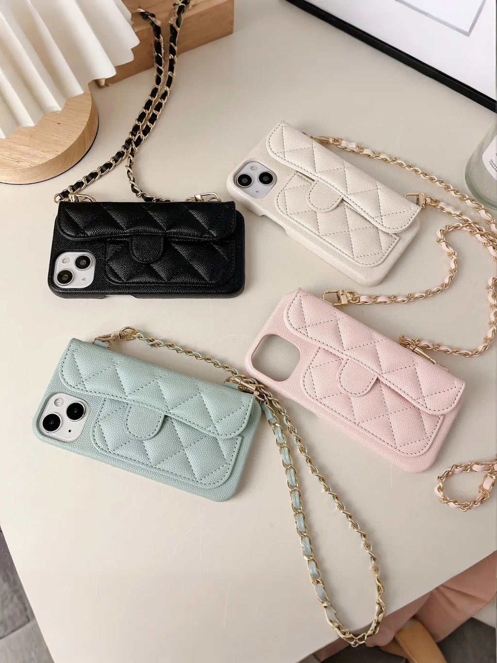 Caldris Chain Case
