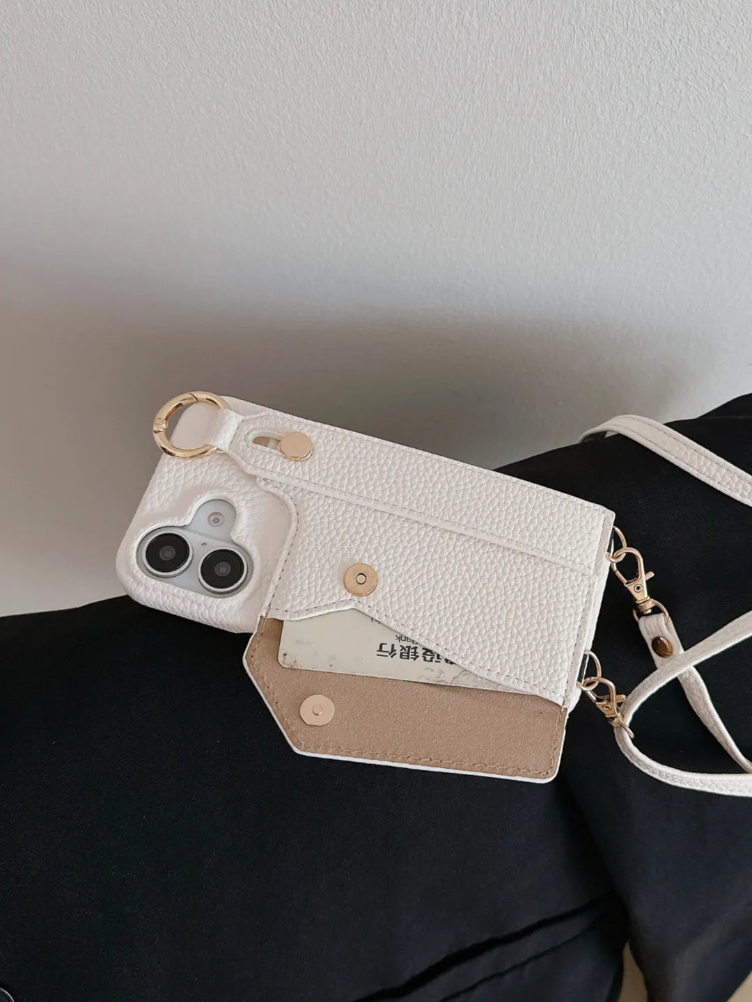 Auvren Crossbody Case