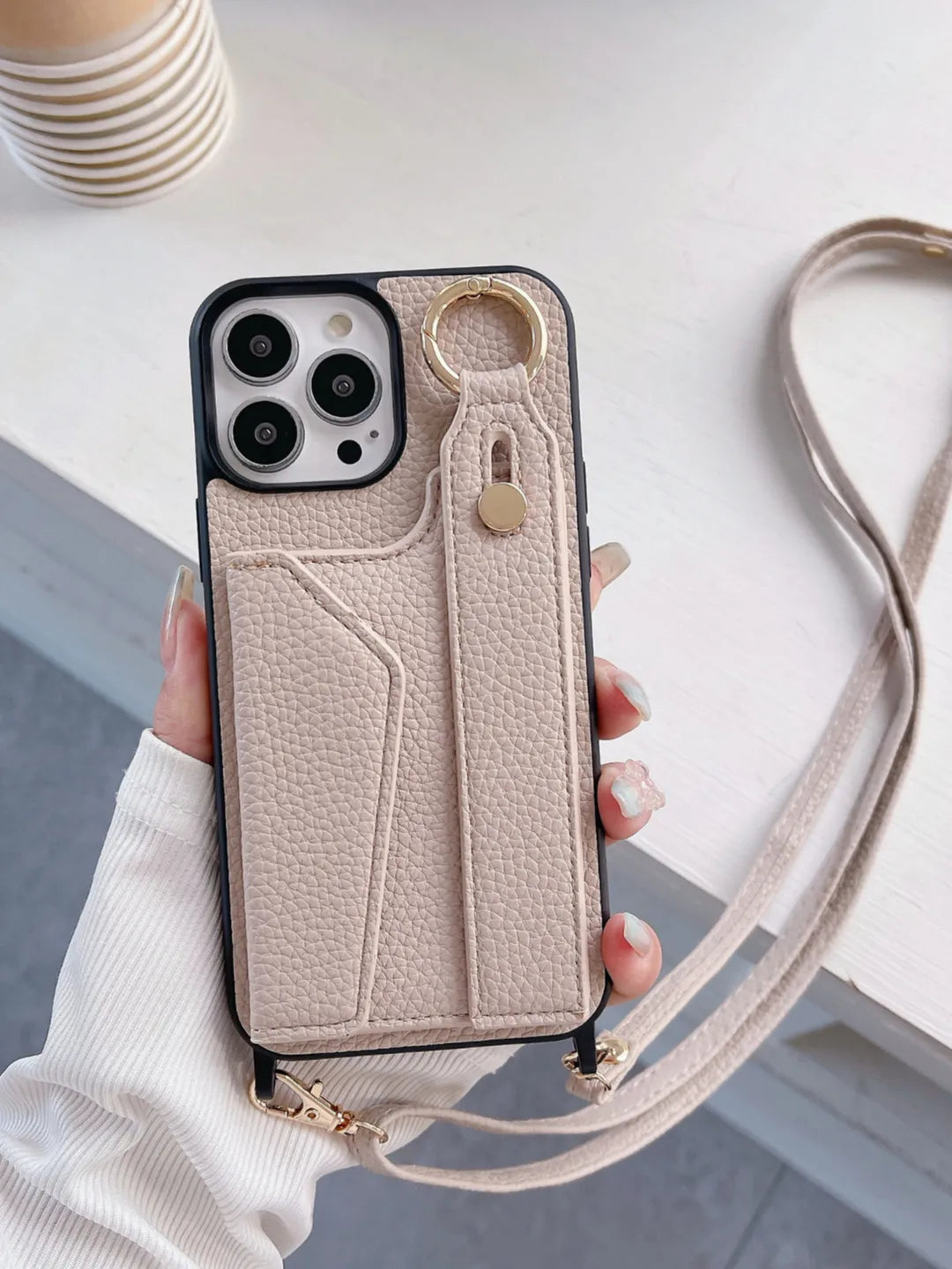 Arvess Crossbody Case