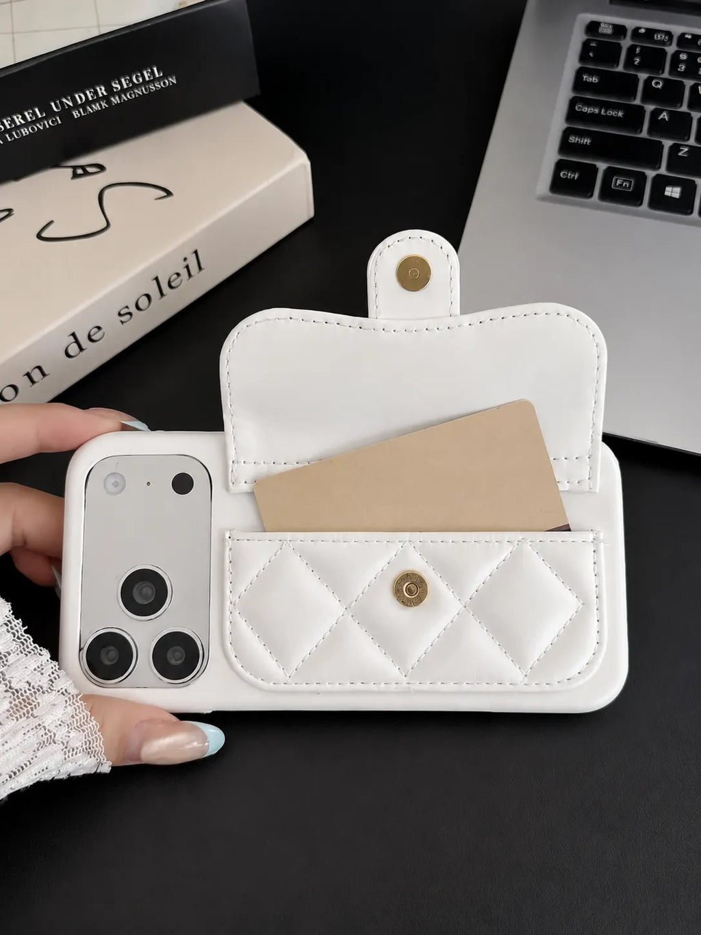 Auvren Wallet Case