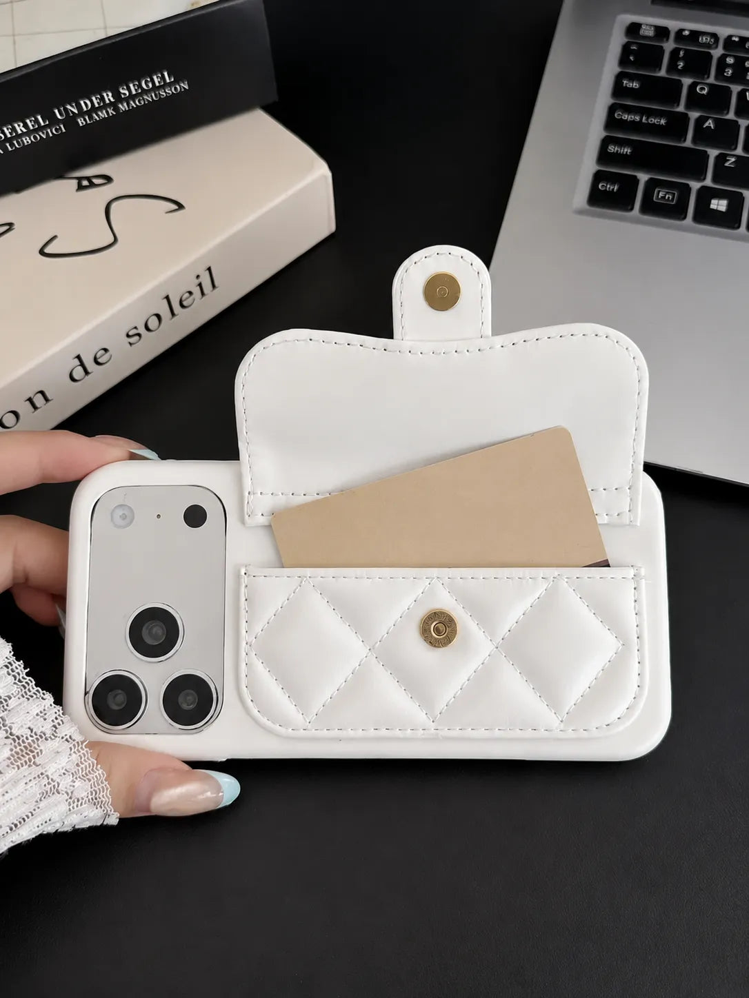 Auvren Wallet Case