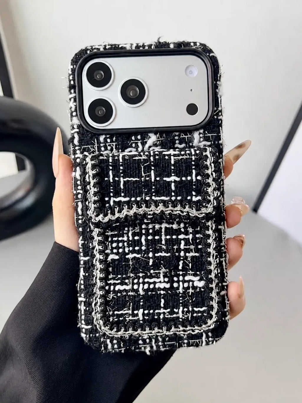 Auvren Pocket Case