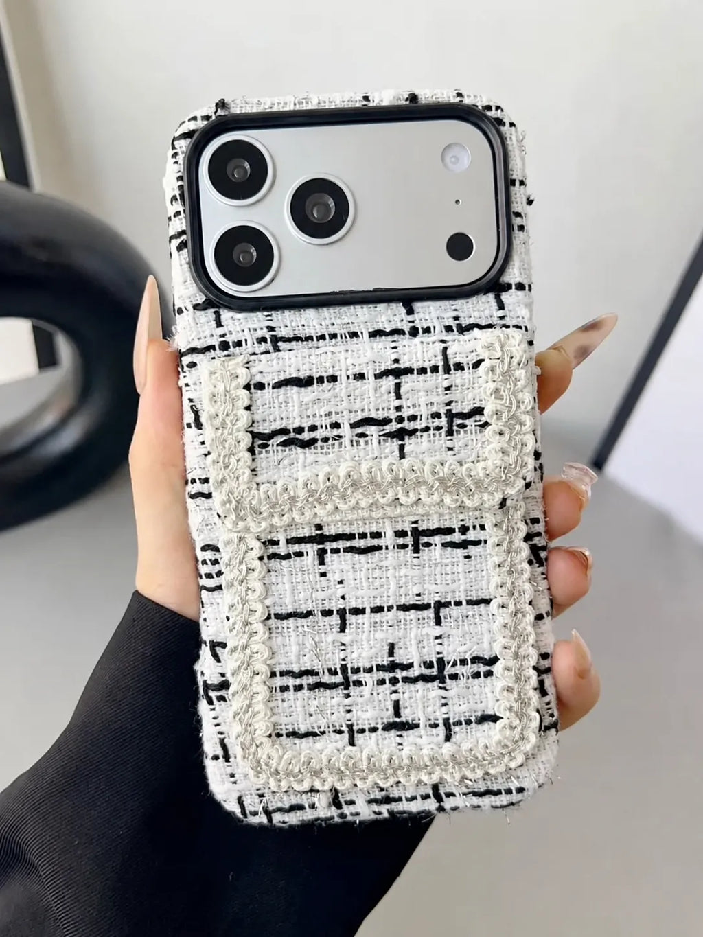 Auvren Pocket Case