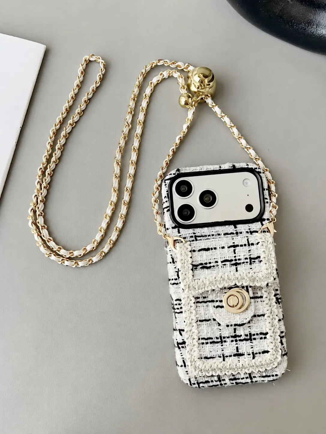 Auvren Pocket Case